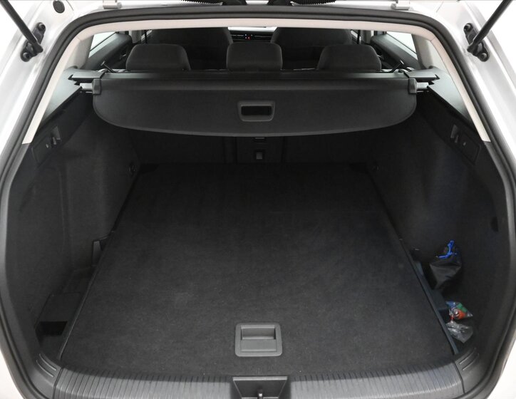 Volkswagen Golf Kombi 2,0 l 110 kw