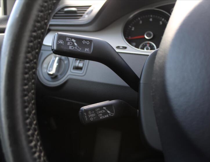 Volkswagen Passat CC 15