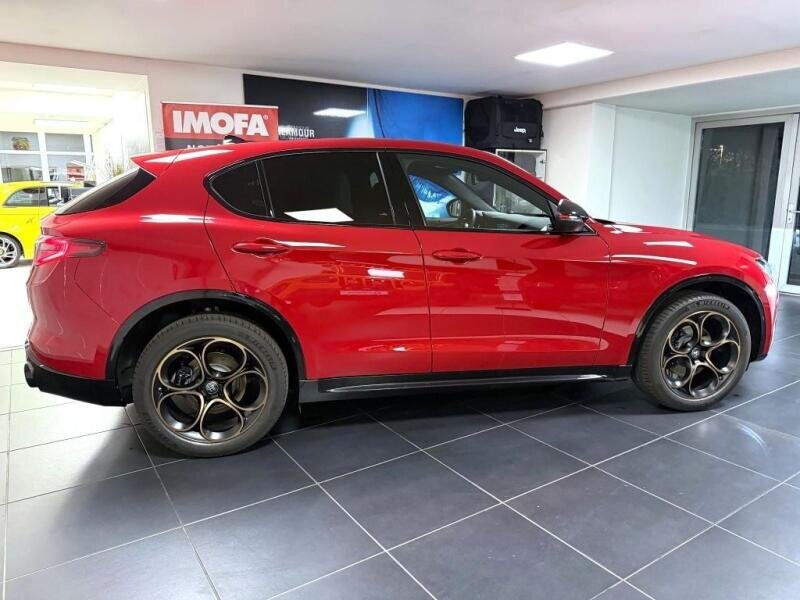 Alfa Romeo Stelvio SUV / Terénní 2,0 l 206 kw