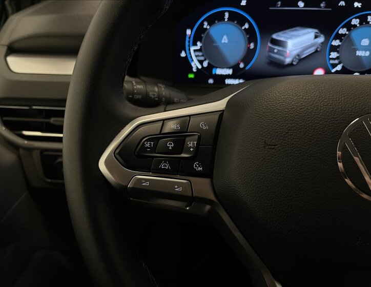 Volkswagen Caravelle Kombi 2,0 l 110 kw