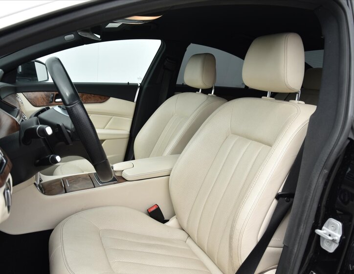 Mercedes-Benz CLS Sedan / Limuzína 3,0 l 195 kw