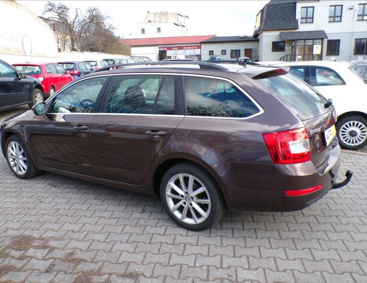 Škoda Octavia Kombi 2,0 l 110 kw