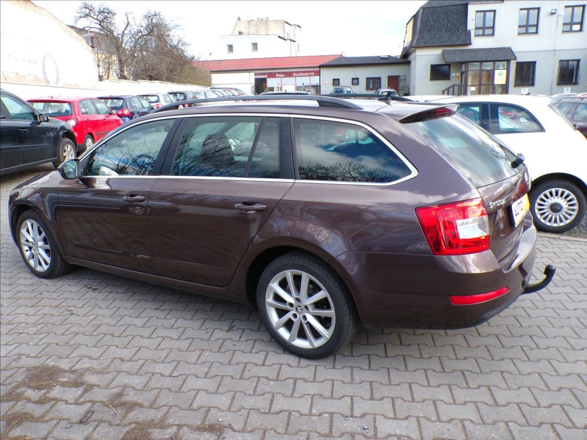 Škoda Octavia Kombi 2,0 l 110 kw