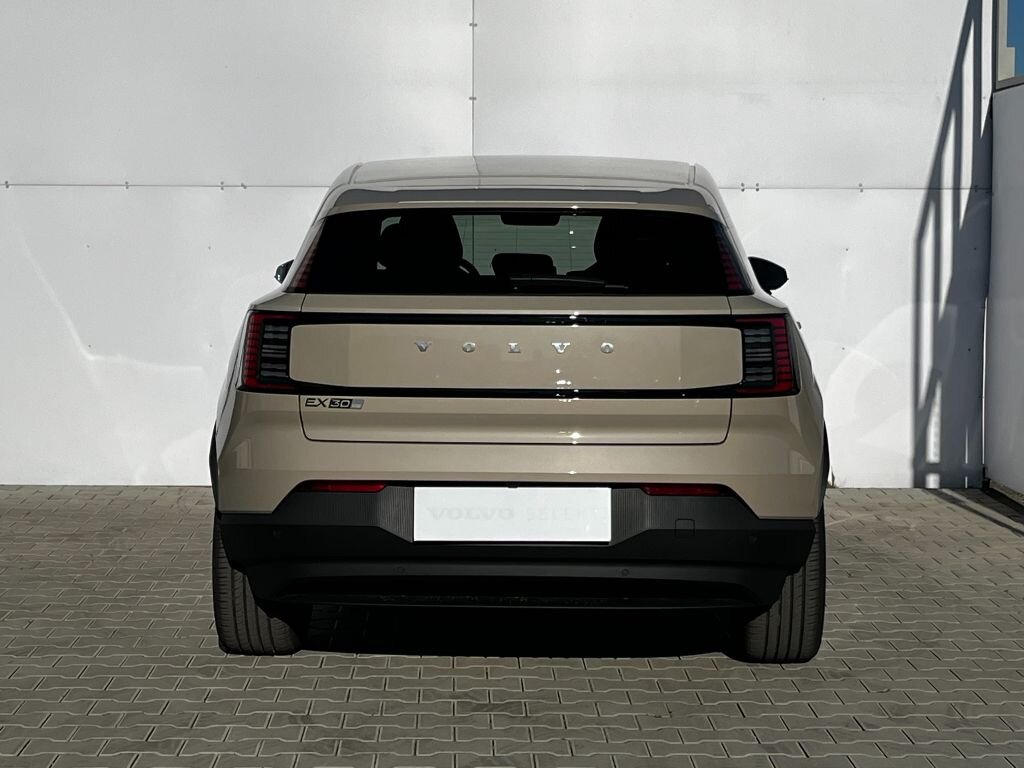 Volvo EX30 SUV / Terénní 69,0 200 kw