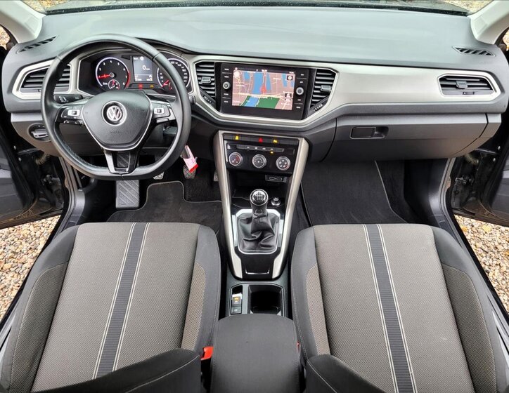 Volkswagen T-Roc SUV / Terénní 999,0 85 kw