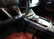 Audi SQ8 SUV / Terénní 4,0 l 320 kw