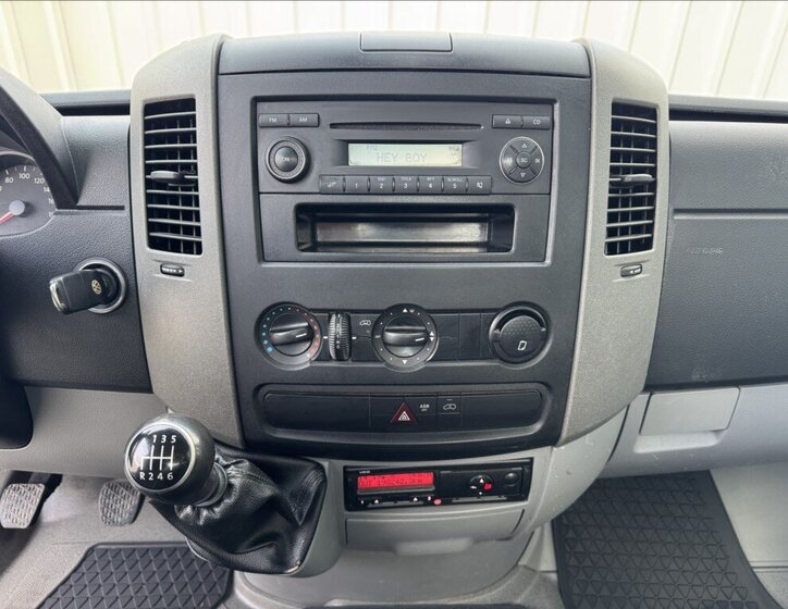 Volkswagen Crafter 37