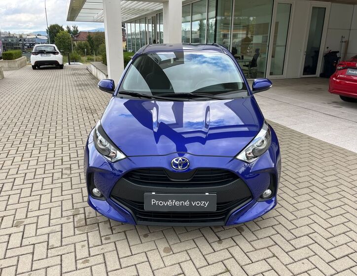 Toyota Yaris 9