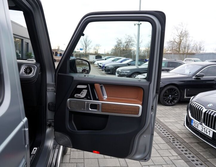 Mercedes-Benz Třídy G SUV / Terénní 4,0 l 368 kw