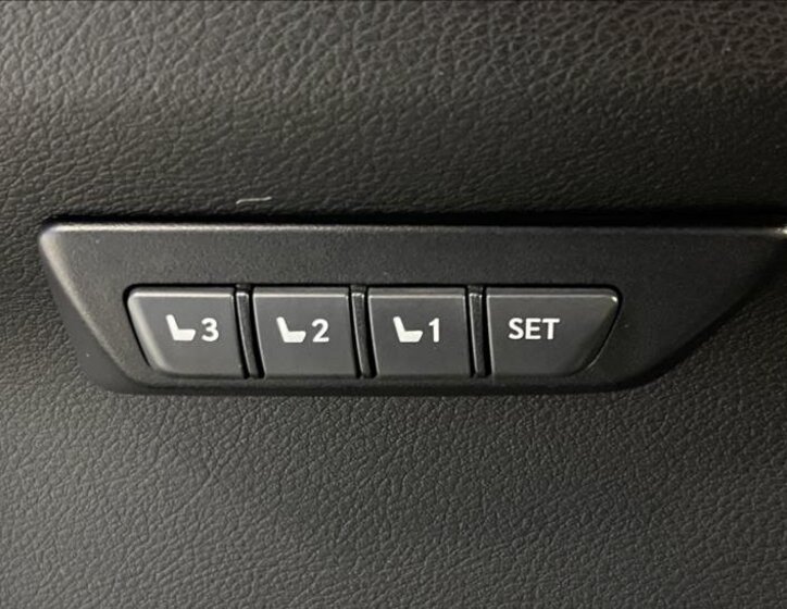 Lexus NX 300h SUV 2,5 l 145 kw