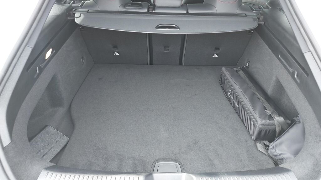 Mercedes-Benz CLA Kombi 1,3 l 120 kw