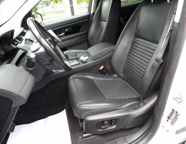 Land Rover Discovery Sport SUV / Terénní 2,0 l 110 kw