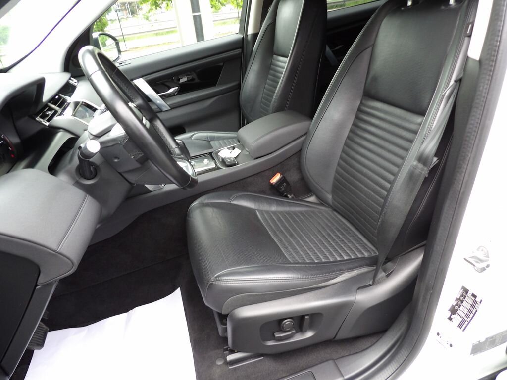 Land Rover Discovery Sport SUV / Terénní 2,0 l 110 kw
