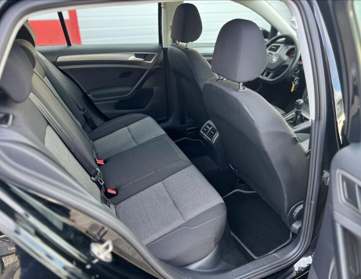 Volkswagen Golf Hatchback 1,2 l 77 kw