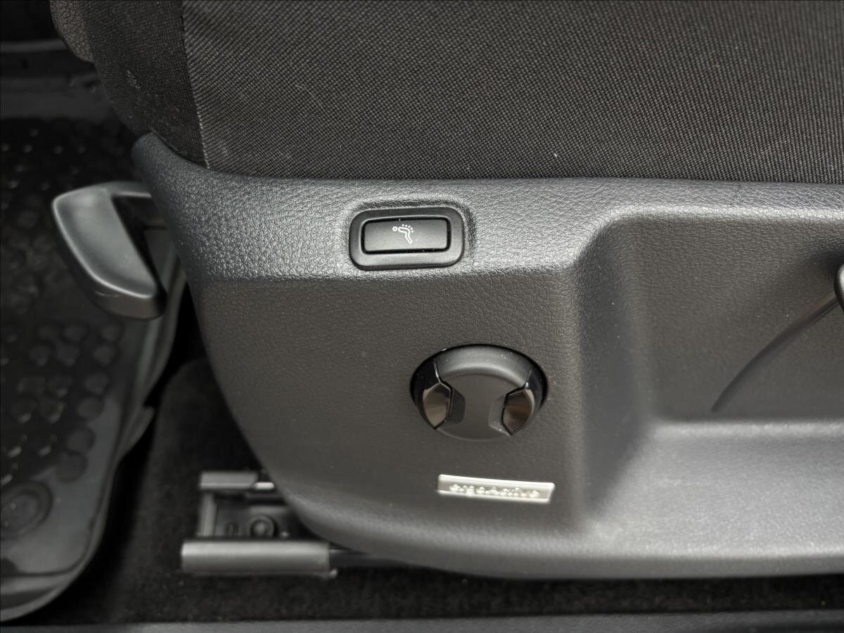 Volkswagen Touran MPV 1,5 l 110 kw