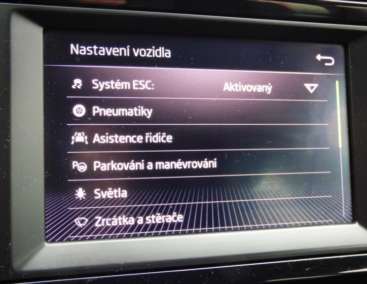 Škoda Karoq SUV / Terénní 999,0 85 kw