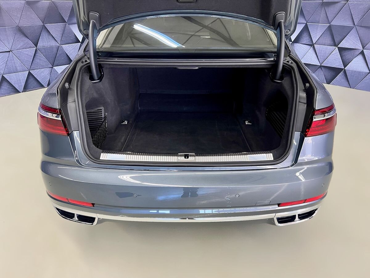 Audi A8 Sedan / Limuzína 3,0 l 210 kw