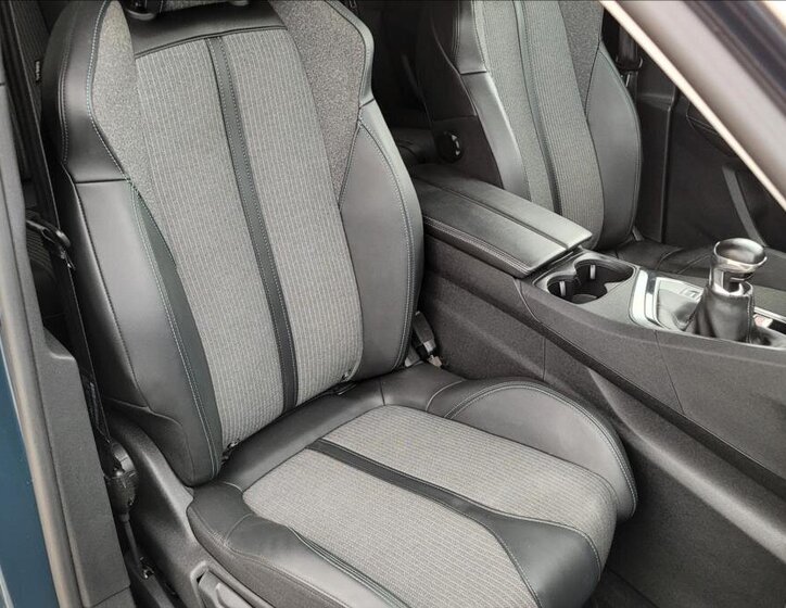 Peugeot 3008 SUV / Terénní 1,5 l 96 kw