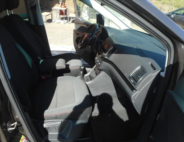 Volkswagen Sharan Kombi 2,0 l 110 kw