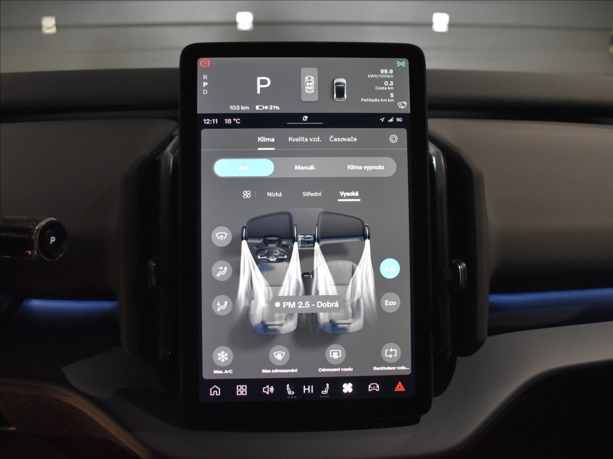 Volvo EX30 SUV / Terénní 0,0 315 kw