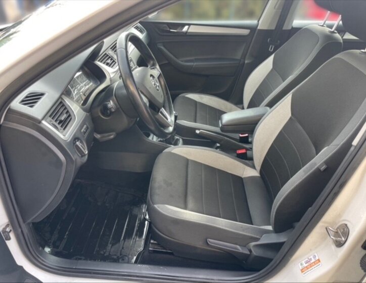 Škoda Rapid Liftback 999,0 81 kw