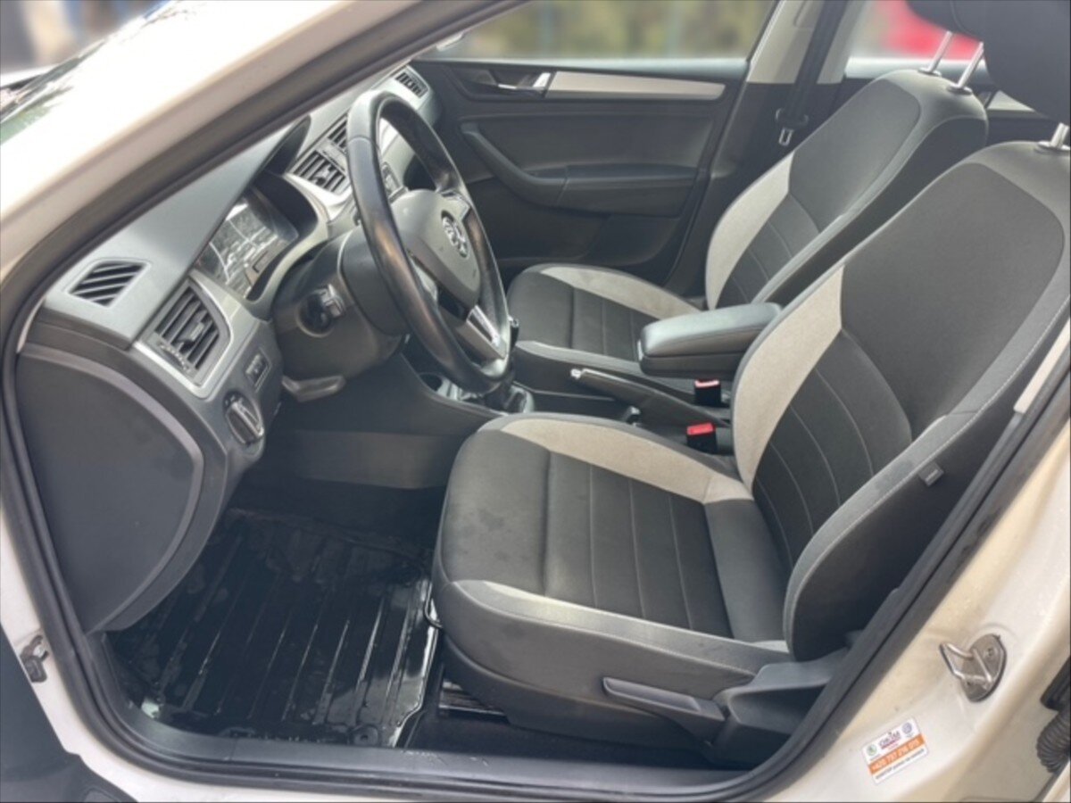 Škoda Rapid Liftback 999,0 81 kw