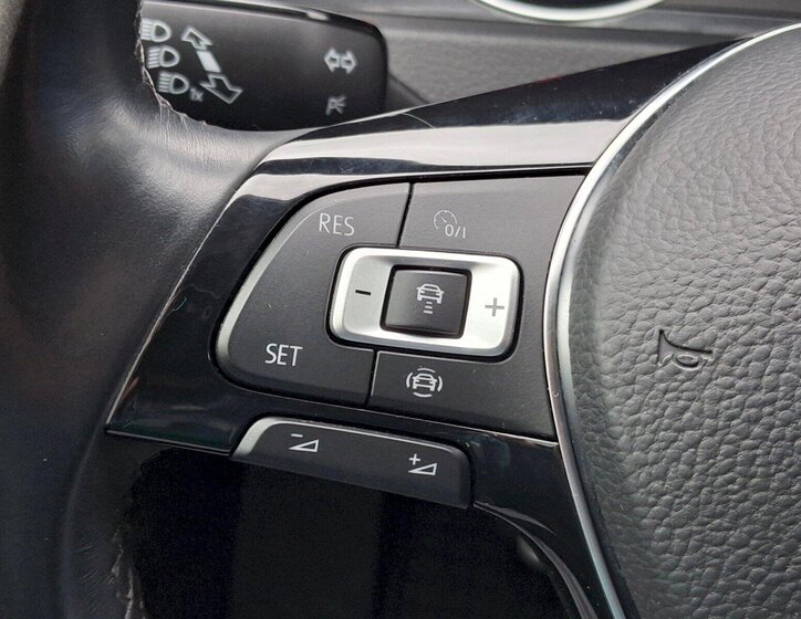 Volkswagen Golf Hatchback 1,5 l 96 kw