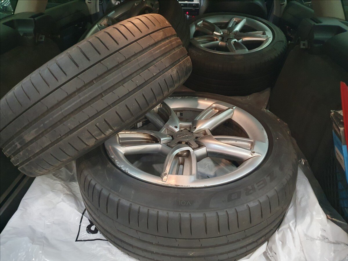 Audi A6 Allroad Kombi 3,0 l 176 kw