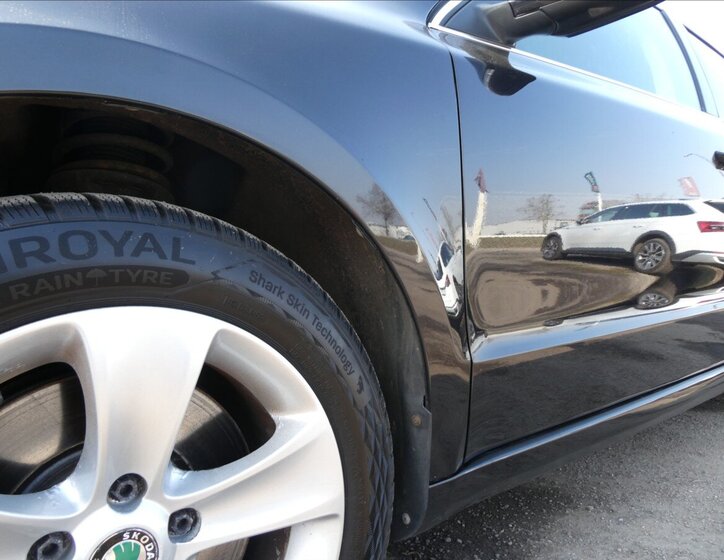 Škoda Superb Kombi 2,0 l 103 kw