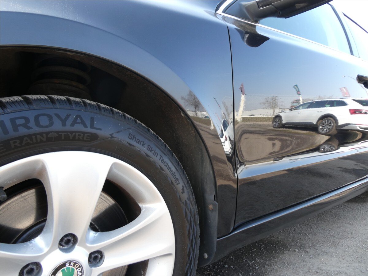 Škoda Superb Kombi 2,0 l 103 kw