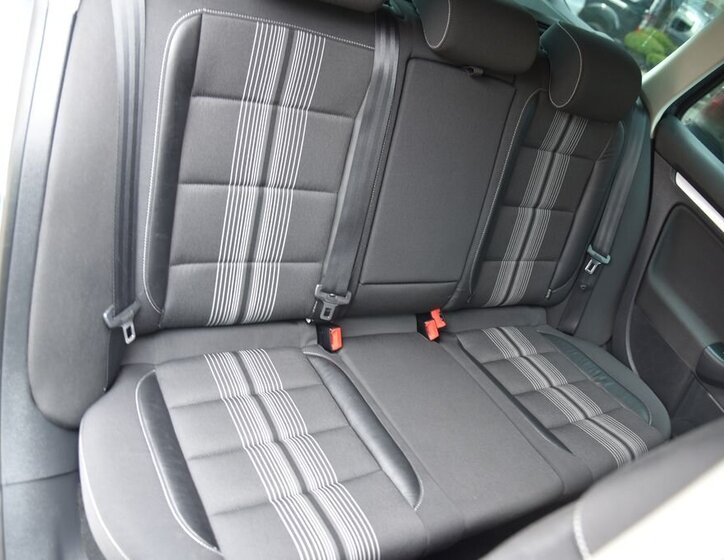 Volkswagen Golf Kombi 1,6 l 77 kw