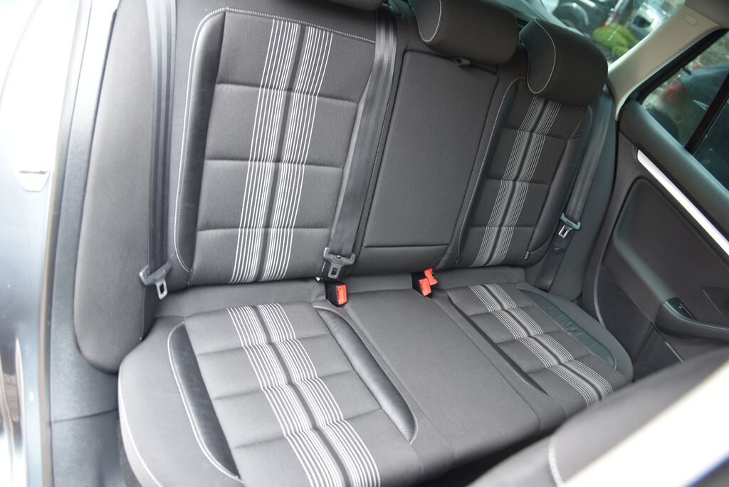 Volkswagen Golf Kombi 1,6 l 77 kw