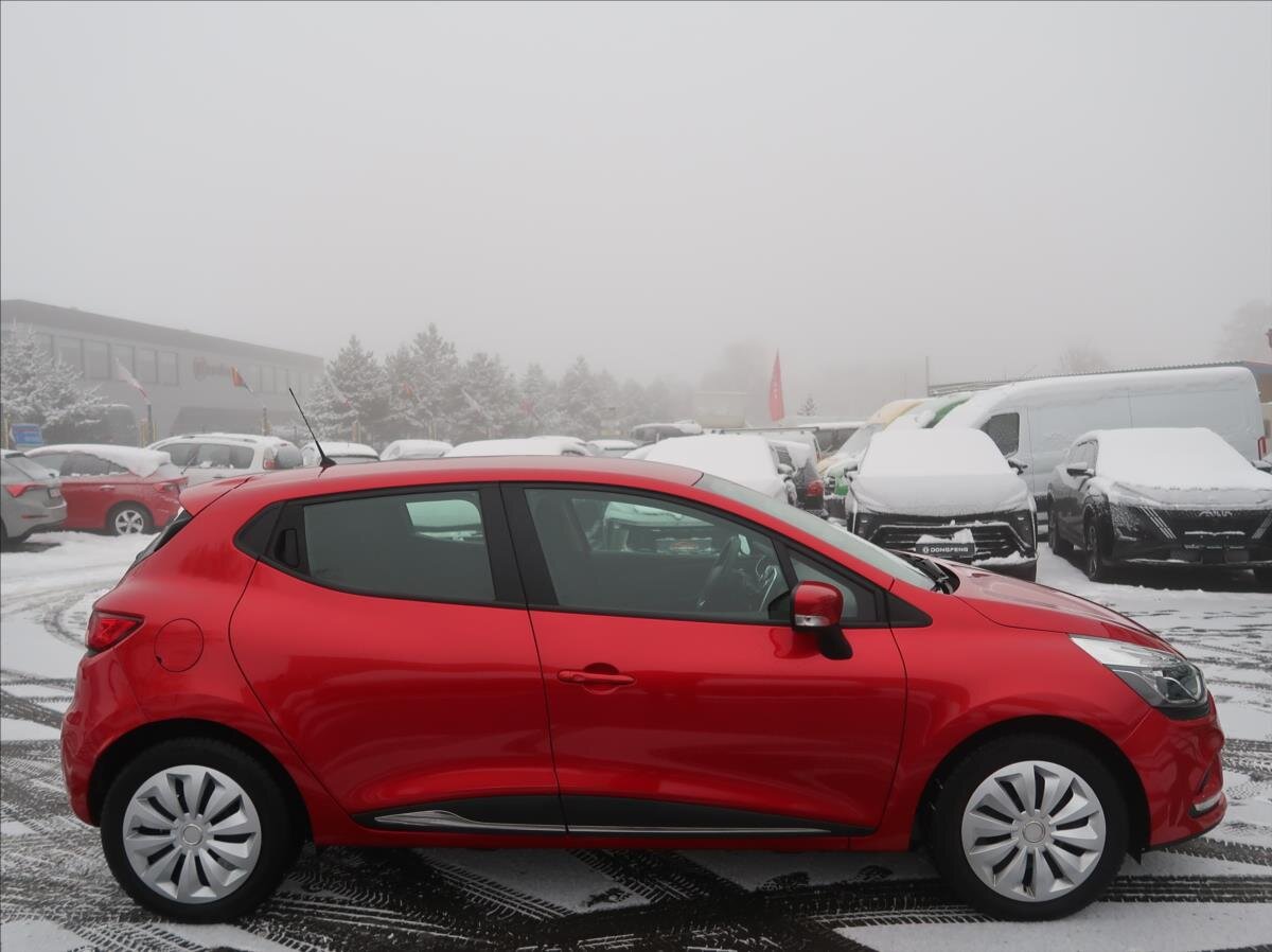 Renault Clio Hatchback 898,0 56 kw
