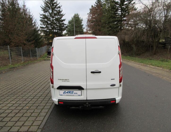 Ford Transit 8