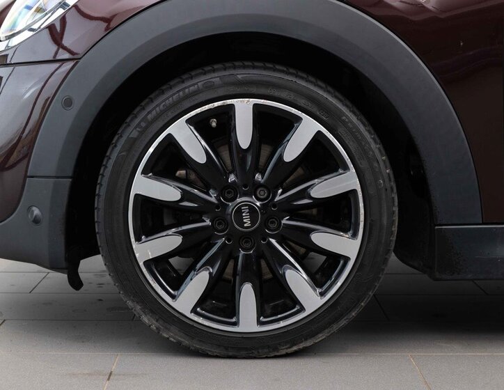 Mini Cooper Hatchback 2,0 l 141 kw