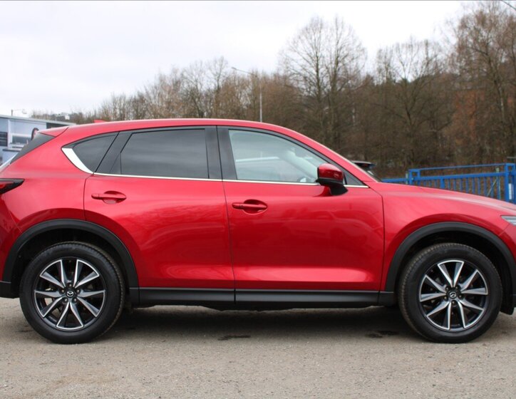 Mazda CX-5 SUV / Terénní 2,5 l 143 kw