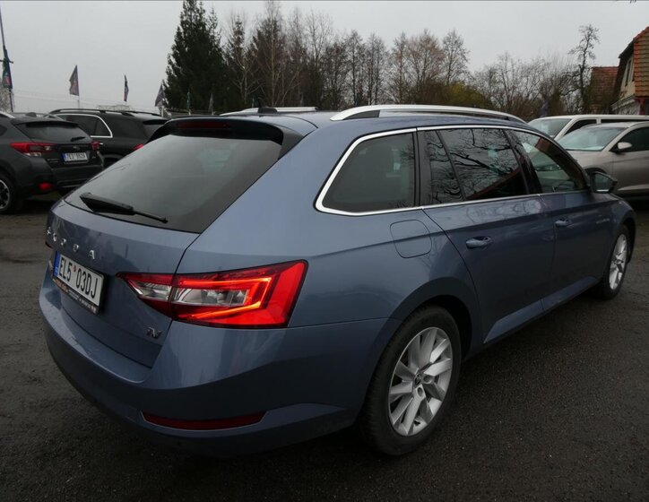 Škoda Superb Kombi 1,4 l 160 kw