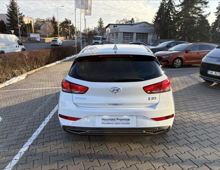 Hyundai i30 Hatchback 1,5 l 80 kw