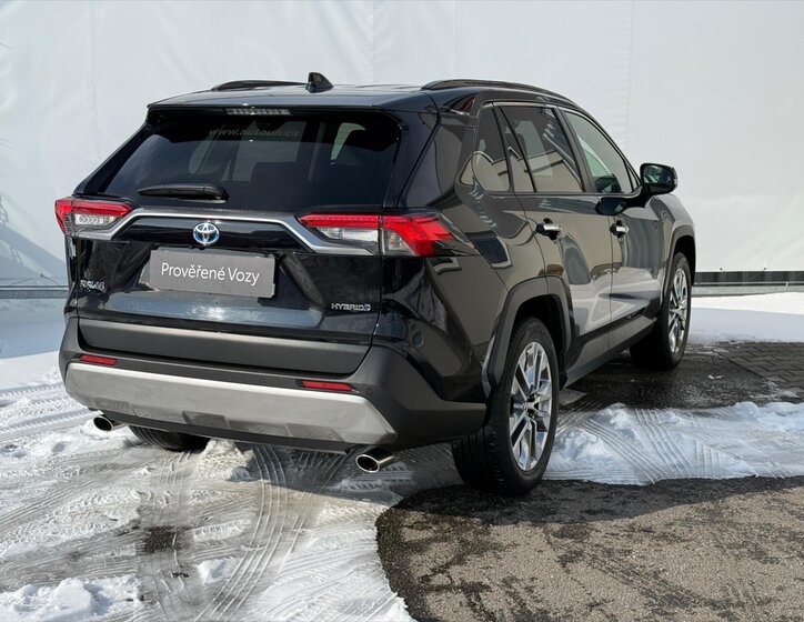 Toyota RAV4 SUV 2,5 l 131 kw