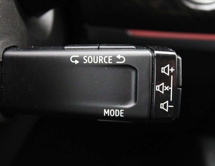 Renault Arkana SUV / Terénní 1,6 l 105 kw