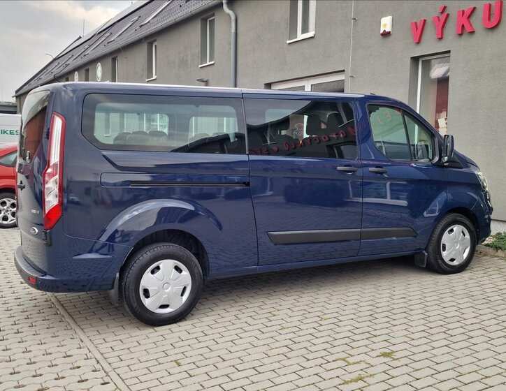 Ford Transit Custom 11