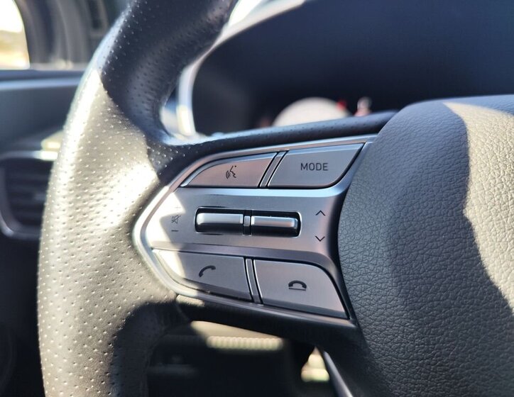 Hyundai Santa Fe SUV / Terénní 2,2 l 142 kw