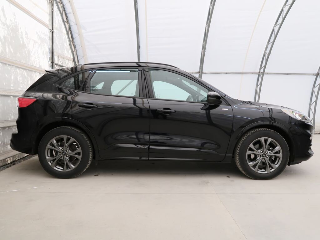 Ford Kuga SUV / Terénní 2,0 l 88 kw