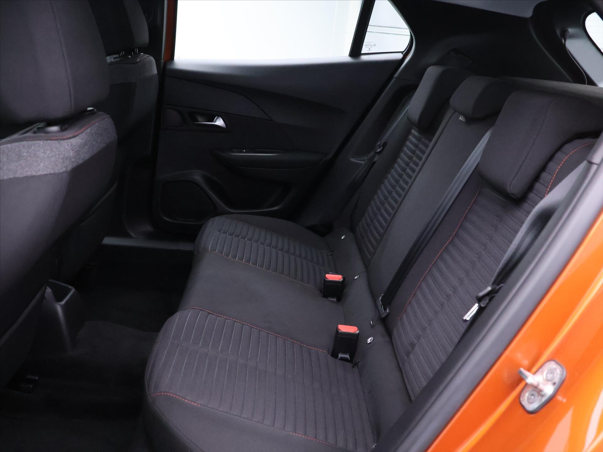 Peugeot 2008 SUV / Terénní 1,2 l 74 kw