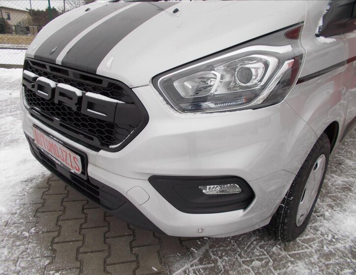 Ford Transit Custom 6