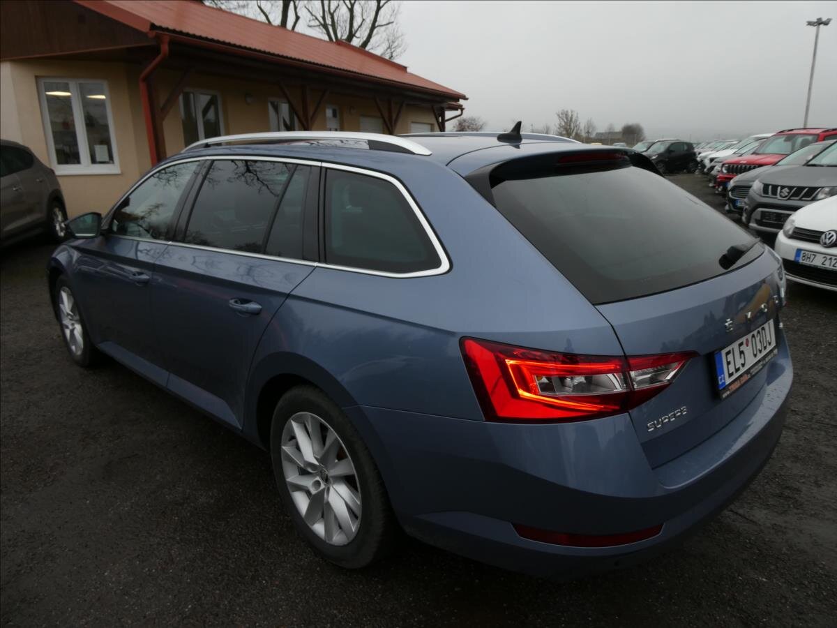 Škoda Superb