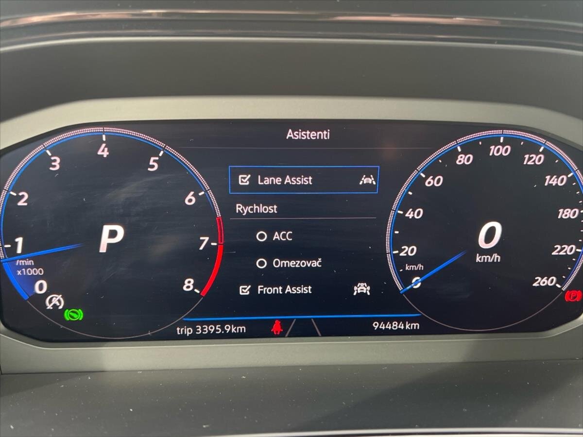 Volkswagen T-Roc SUV 1,5 l 110 kw