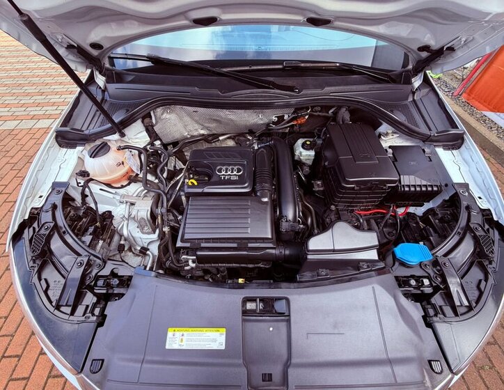 Audi Q3 SUV / Terénní 1,4 l 110 kw