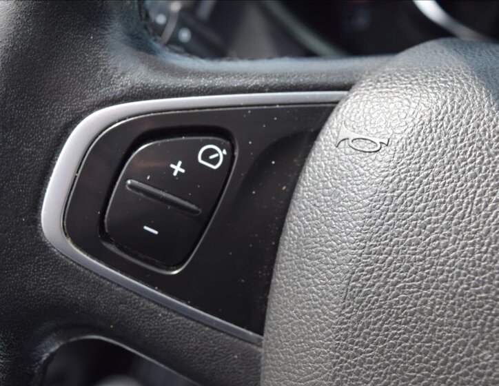 Renault Clio Hatchback 1,1 l 54 kw