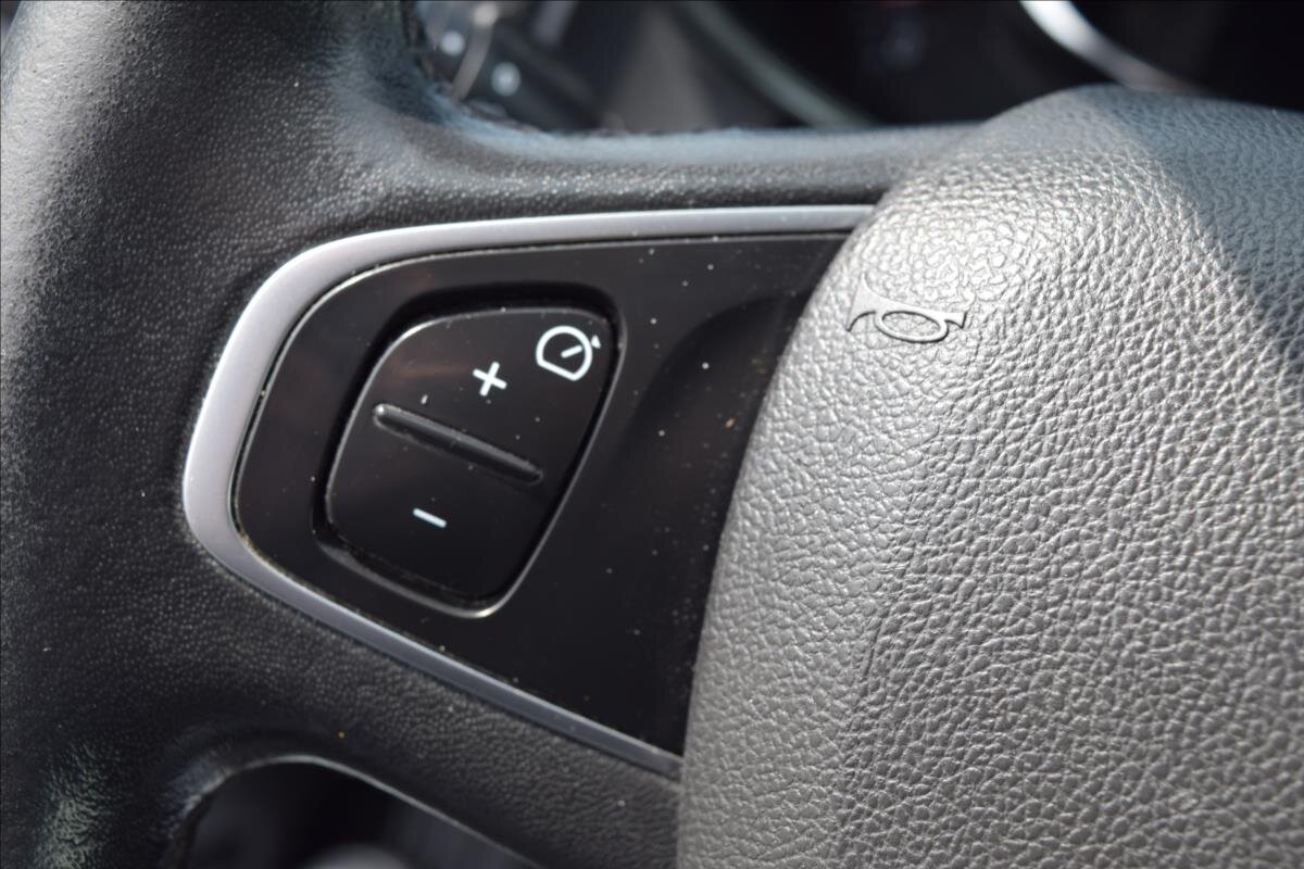 Renault Clio Hatchback 1,1 l 54 kw